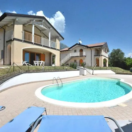 Theo E Fabiola Con Piscina E Vista